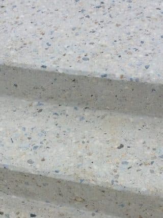 béton bouchardé