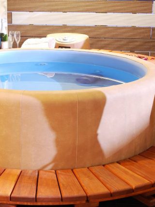 abri spa gonflable