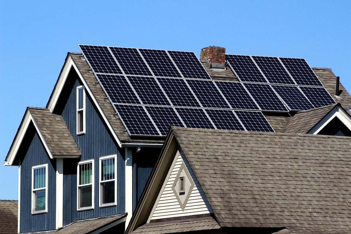 panneaux solaires sur une maison