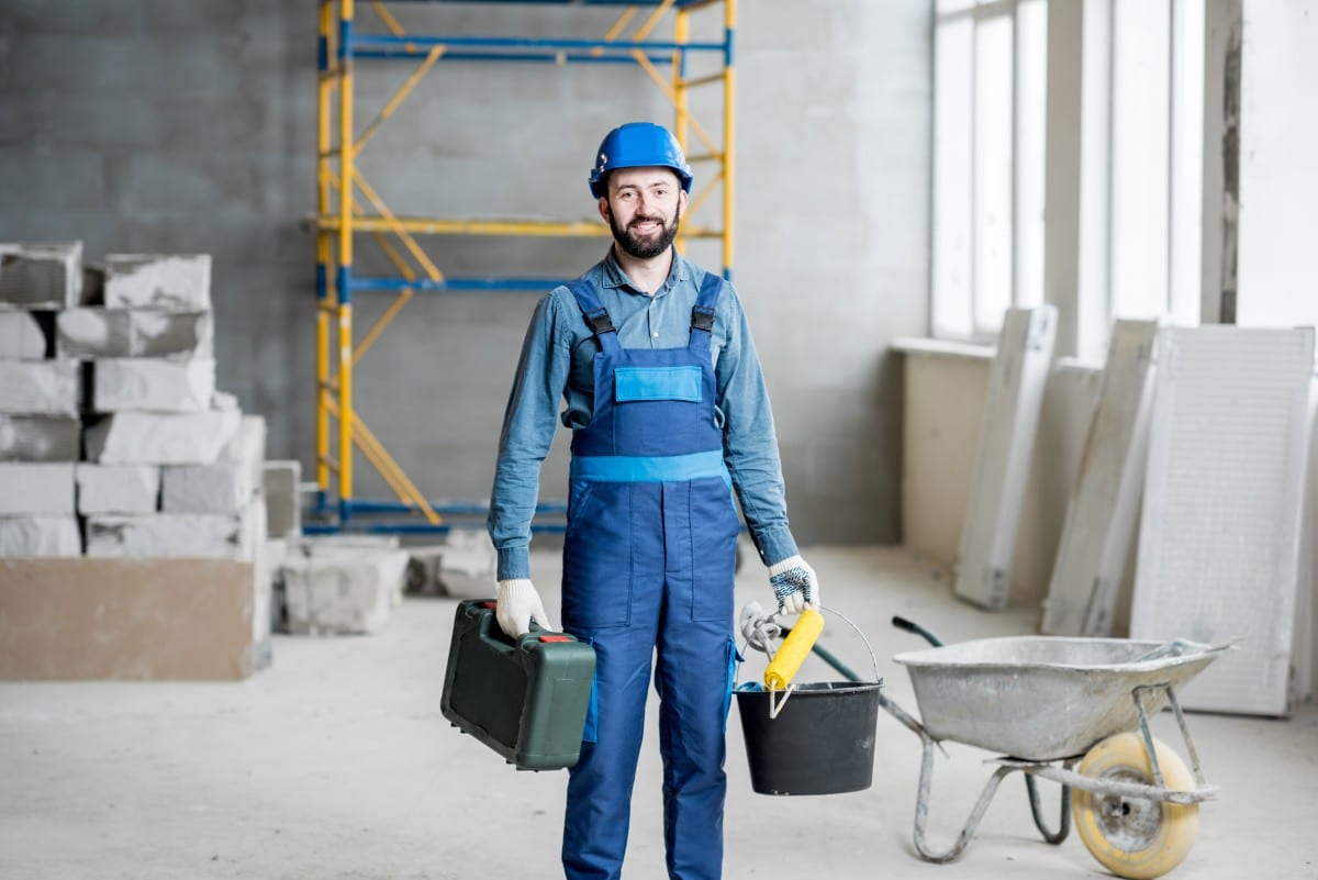 ouvrier sur un chantier