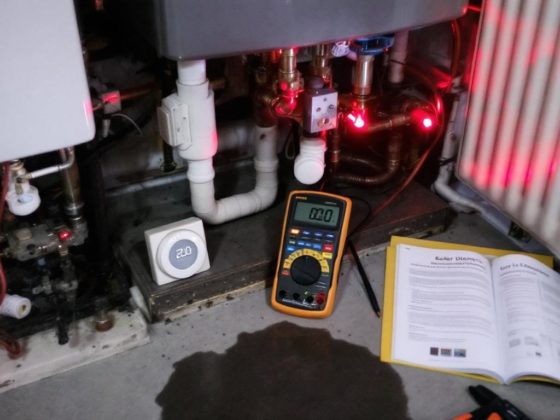 découvrez pourquoi votre chaudière chauffe l'eau mais pas les radiateurs, les causes possibles, des solutions efficaces et des conseils pour rétablir votre chauffage rapidement.